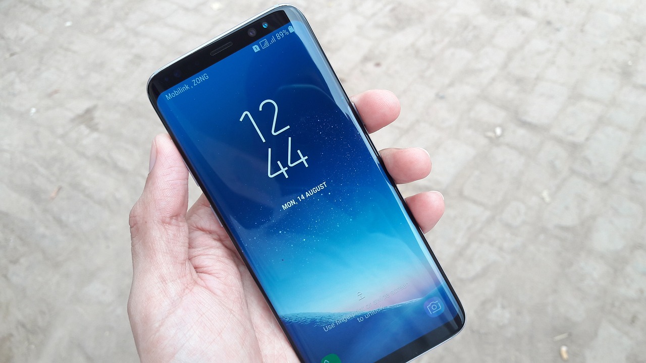 Samsung Galaxy S9 and Galaxy S9+ gets better with improved call stability via OTA update